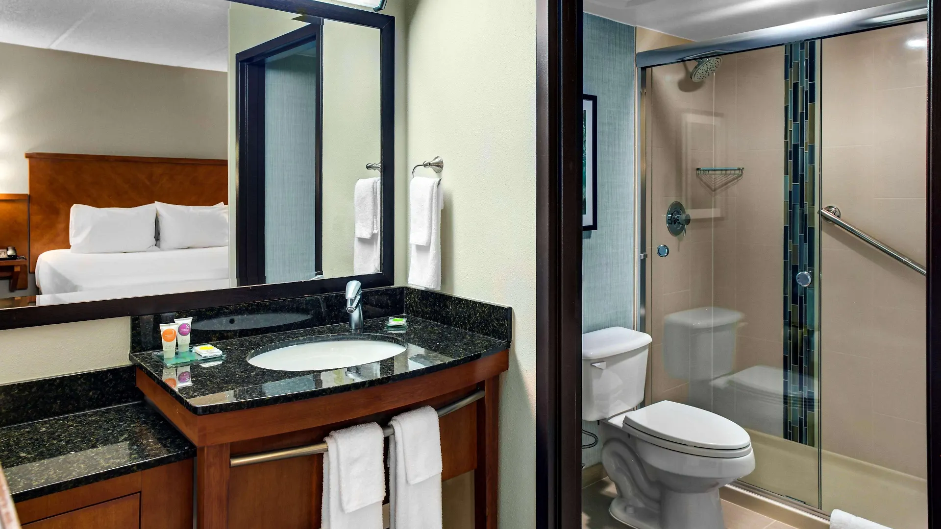 Hyatt Place Nashville Opryland Hotel