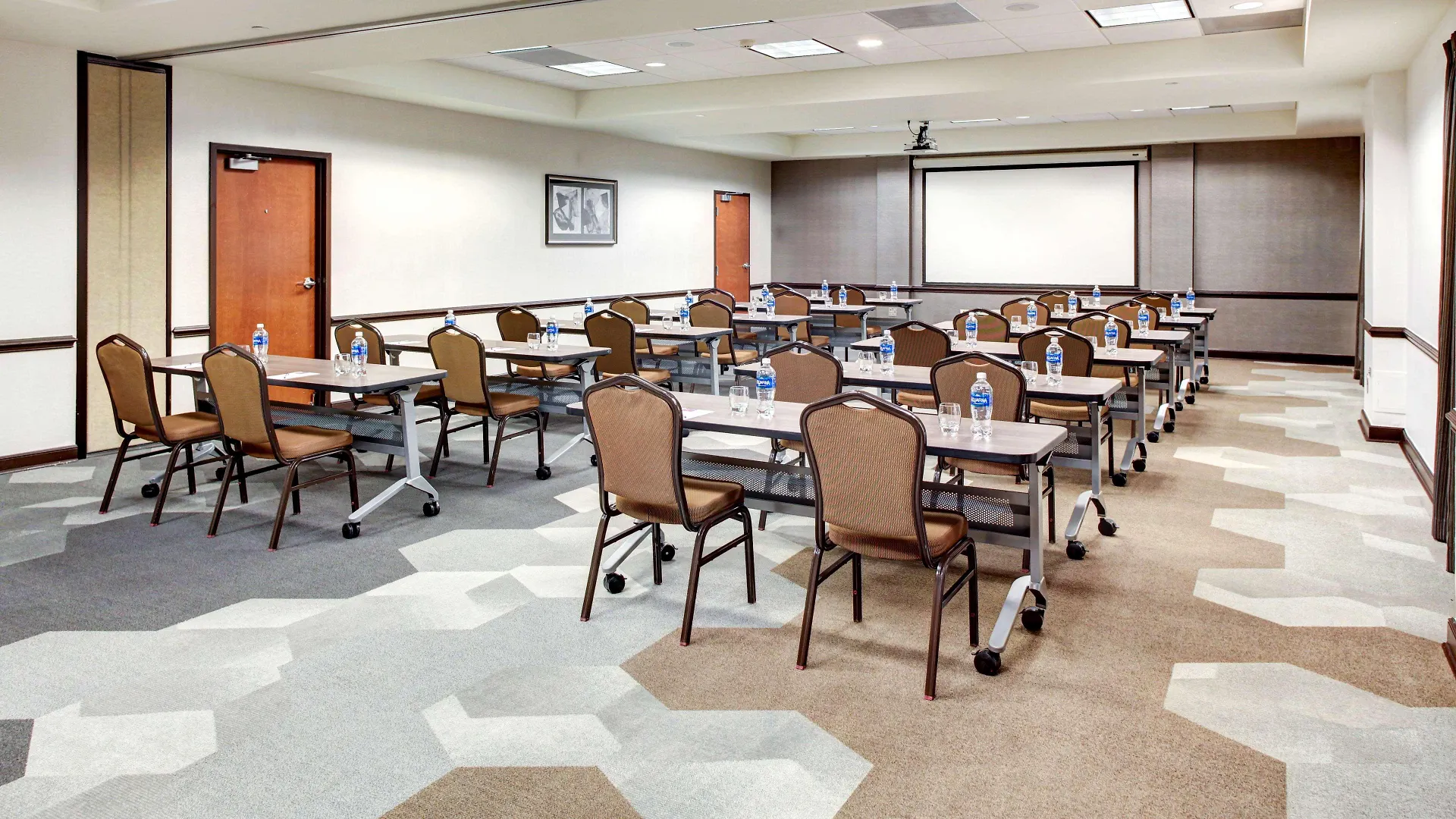 Hyatt Place Nashville Opryland Hotel
